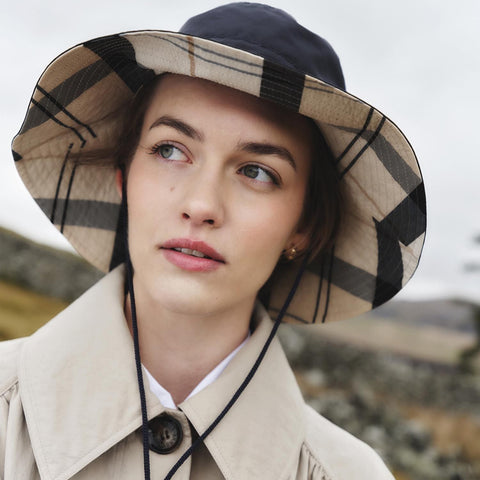 Barbour Women's Darla Showerproof Bucket Hat in Navy