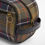 Barbour Tartan Washbag in Classic Tartan/Beacon