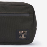 Barbour Field Washbag in Olive/Black