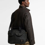 Barbour Field Waxed Laptop Bag in Sage