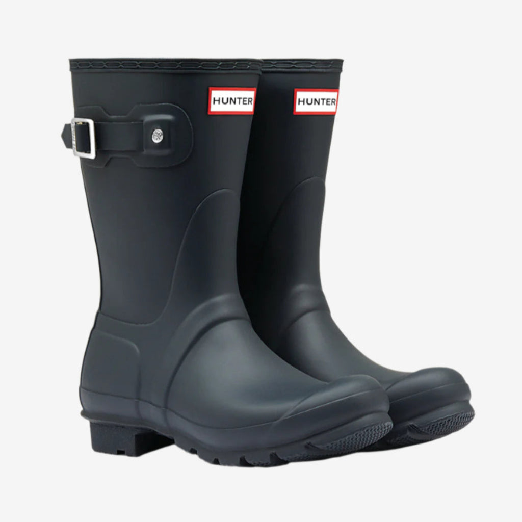 Hunter Women's Original Short Wellington Boots in Navy – Sinclairs